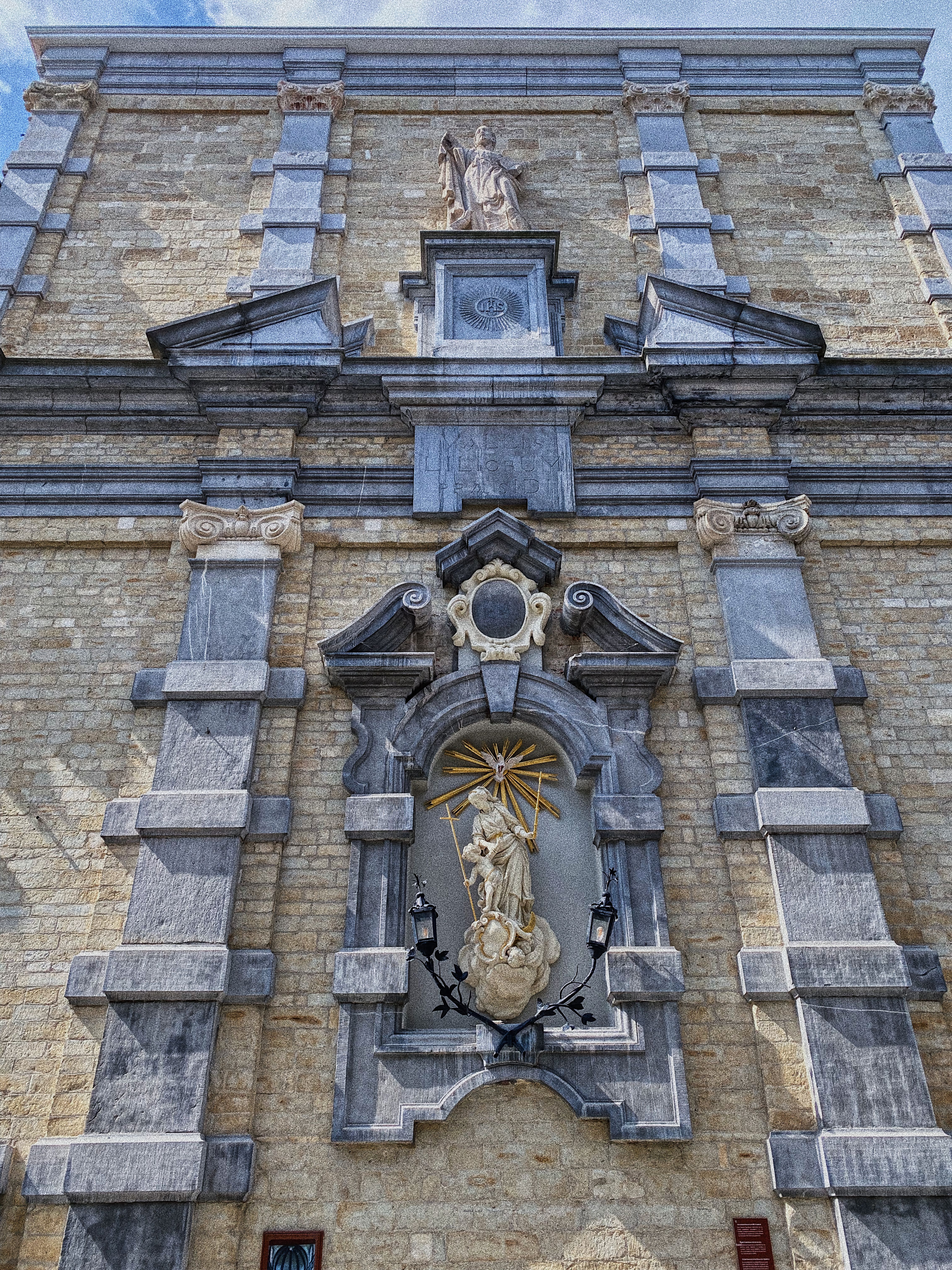 Gotische kerktoren in Vlaanderen